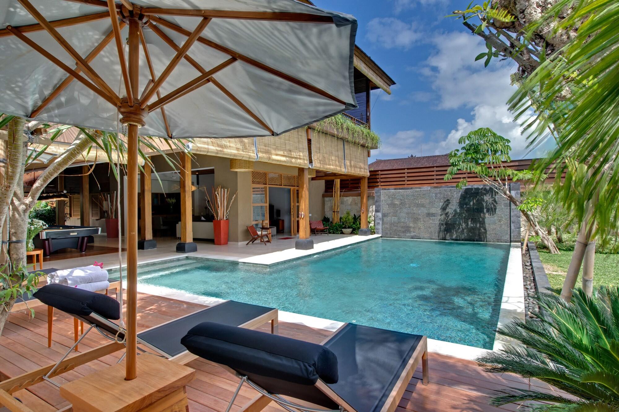 Villa Kinaree Estate Seminyak  Exterior photo