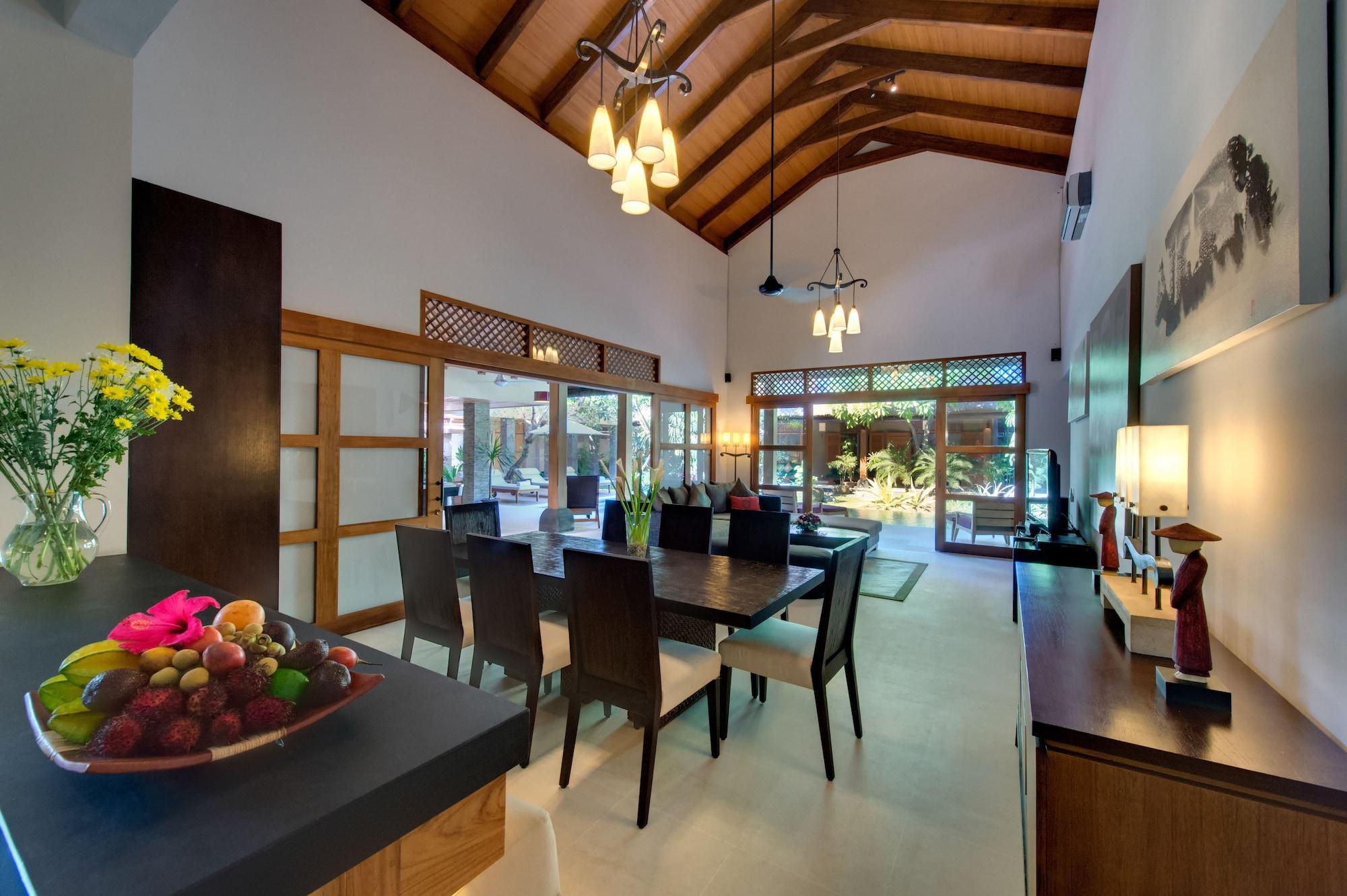 Villa Kinaree Estate Seminyak  Exterior photo